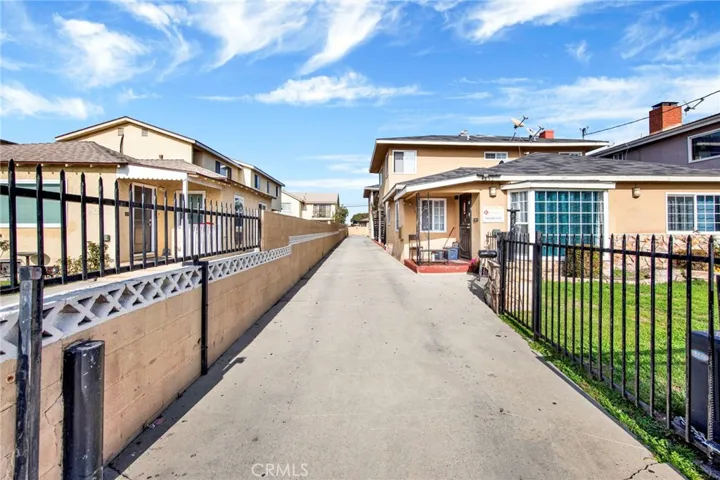 4351 W 142nd, Hawthorne, California 90250