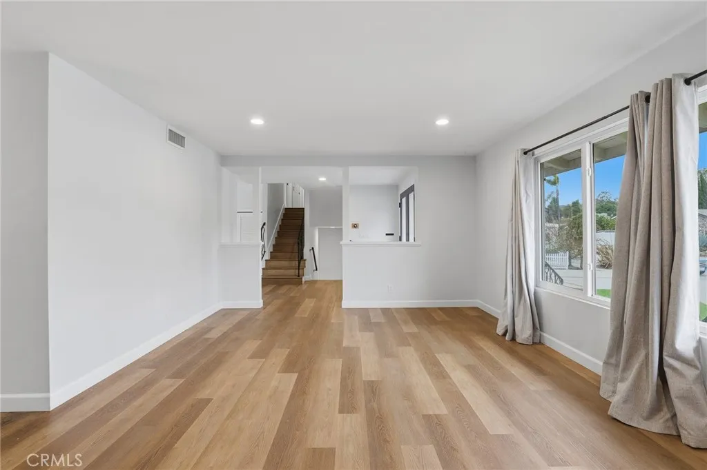 4256 Gettysburg Street, Ventura, California 93003 home-pic-8
