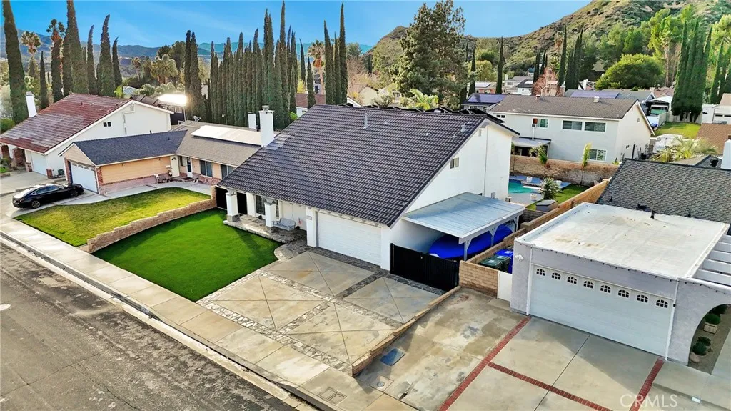 29015 Gladiolus, Canyon Country, California 91387 home-pic-1