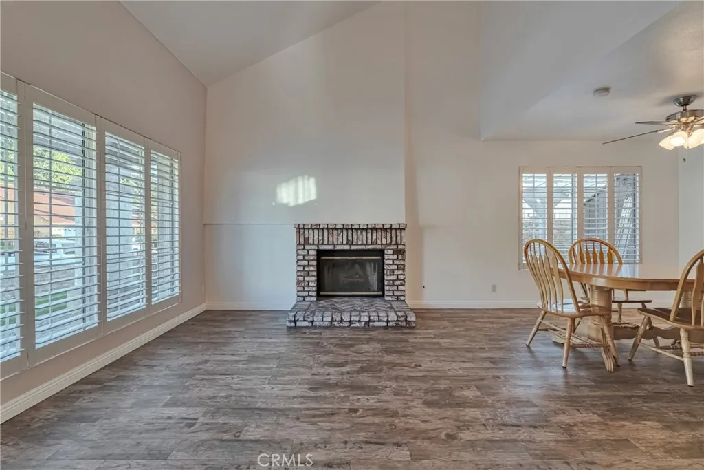 29015 Gladiolus, Canyon Country, California 91387 home-pic-24
