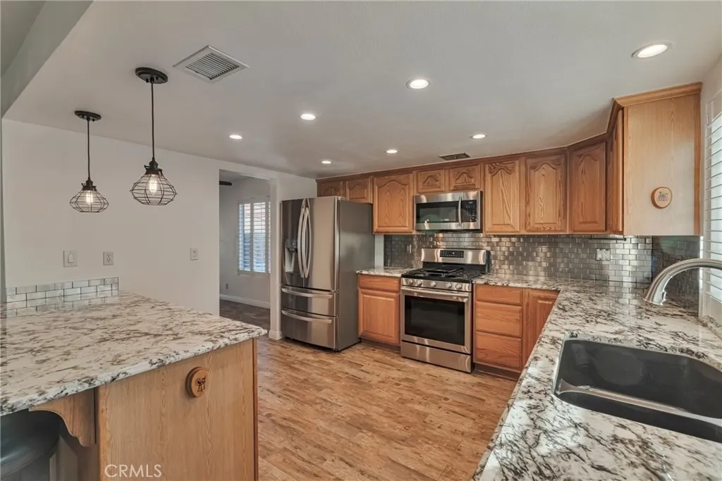 29015 Gladiolus, Canyon Country, California 91387 home-pic-16