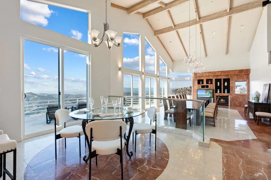 9629 Misty Meadow Lane, Escondido, California 92026 home-pic-8