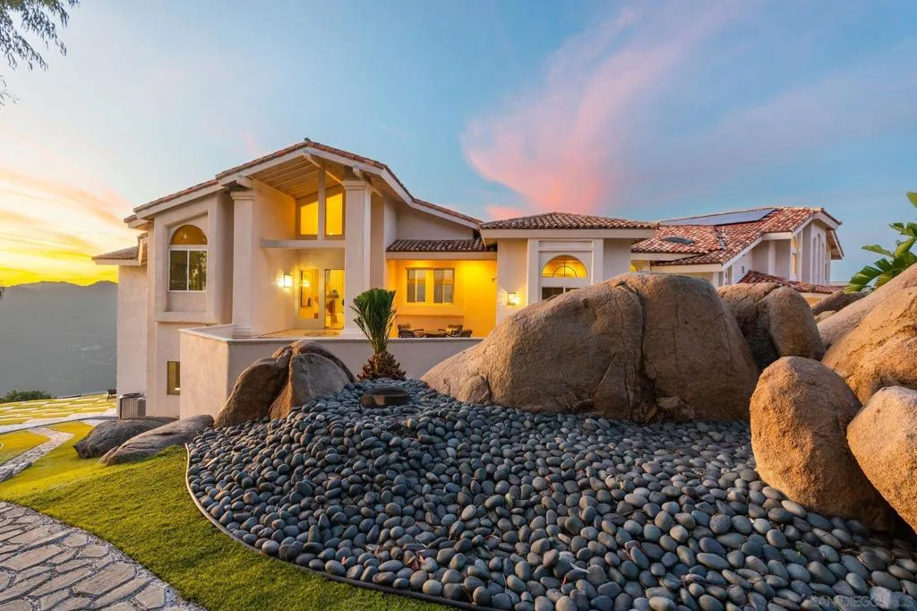 9629 Misty Meadow Lane, Escondido, California 92026 home-pic-33
