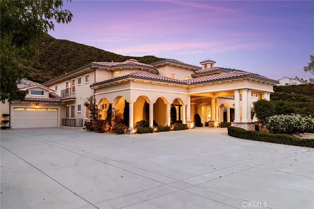 475 W 26th Street, Upland, California 91784 home-pic-8