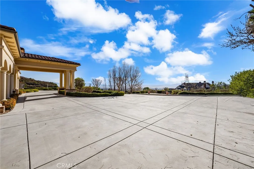 475 W 26th Street, Upland, California 91784 home-pic-33