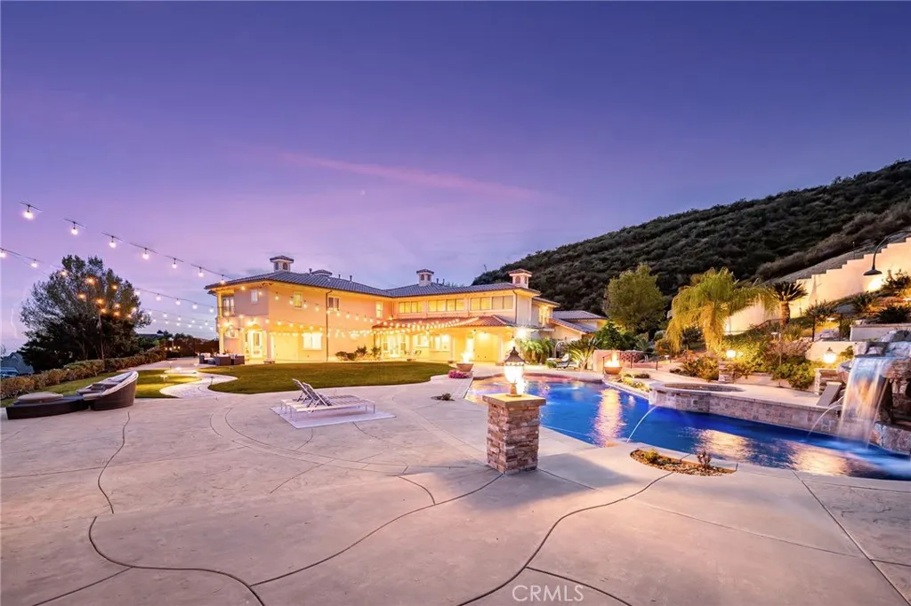 475 W 26th Street, Upland, California 91784 home-pic-14