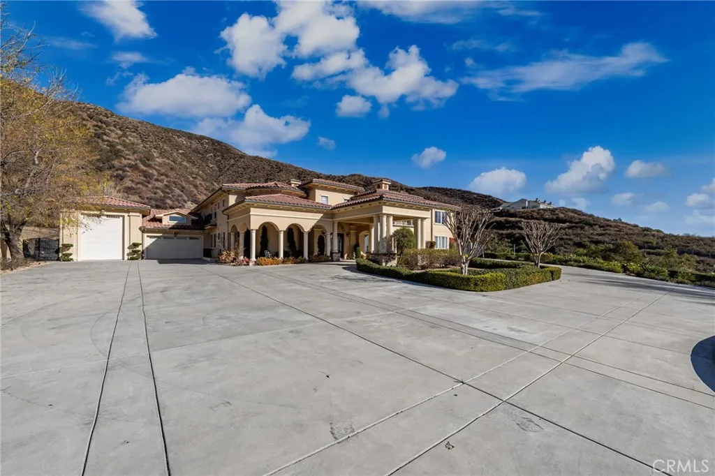 475 W 26th Street, Upland, California 91784 home-pic-31
