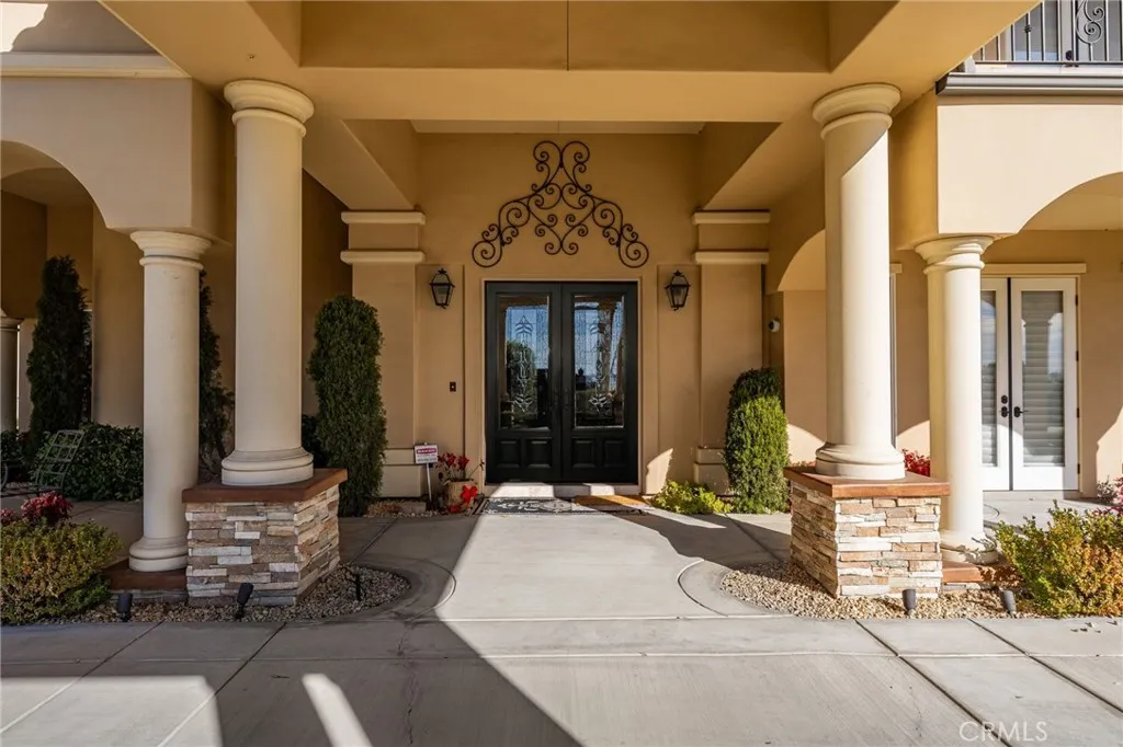 475 W 26th Street, Upland, California 91784 home-pic-36
