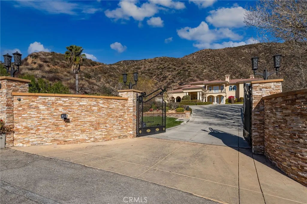 475 W 26th Street, Upland, California 91784 home-pic-28