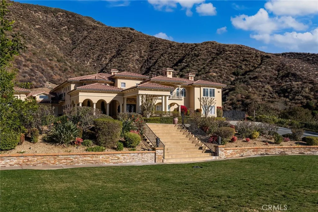 475 W 26th Street, Upland, California 91784 home-pic-1