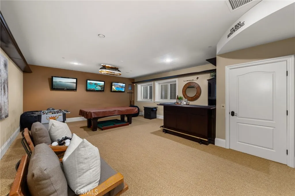 475 W 26th Street, Upland, California 91784 home-pic-61