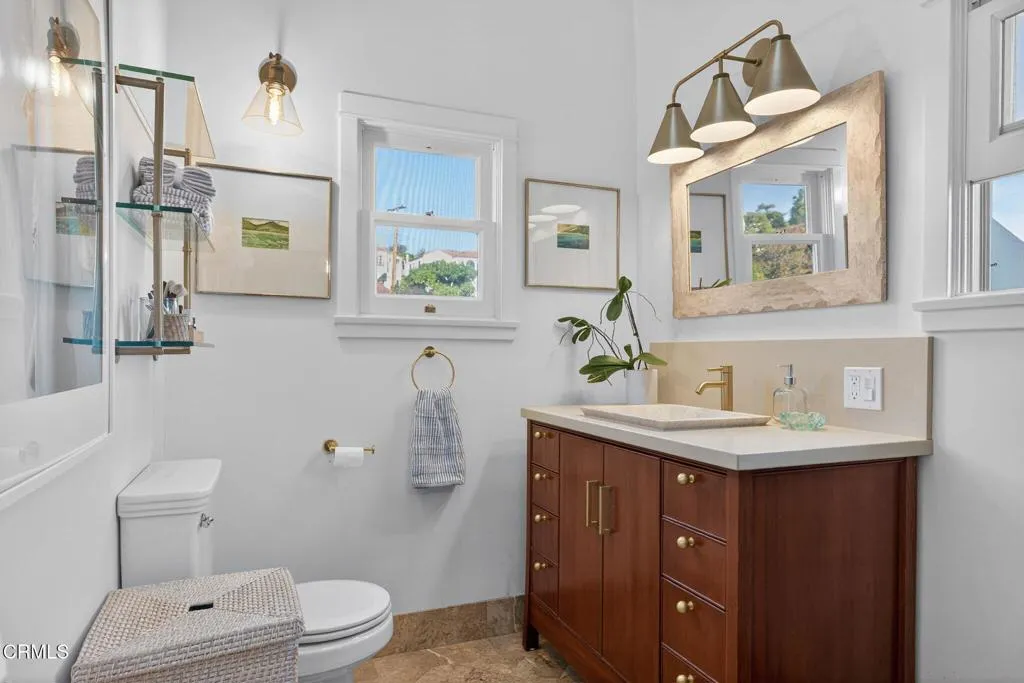 1684 Poli Street, Ventura, California 93001 home-pic-19
