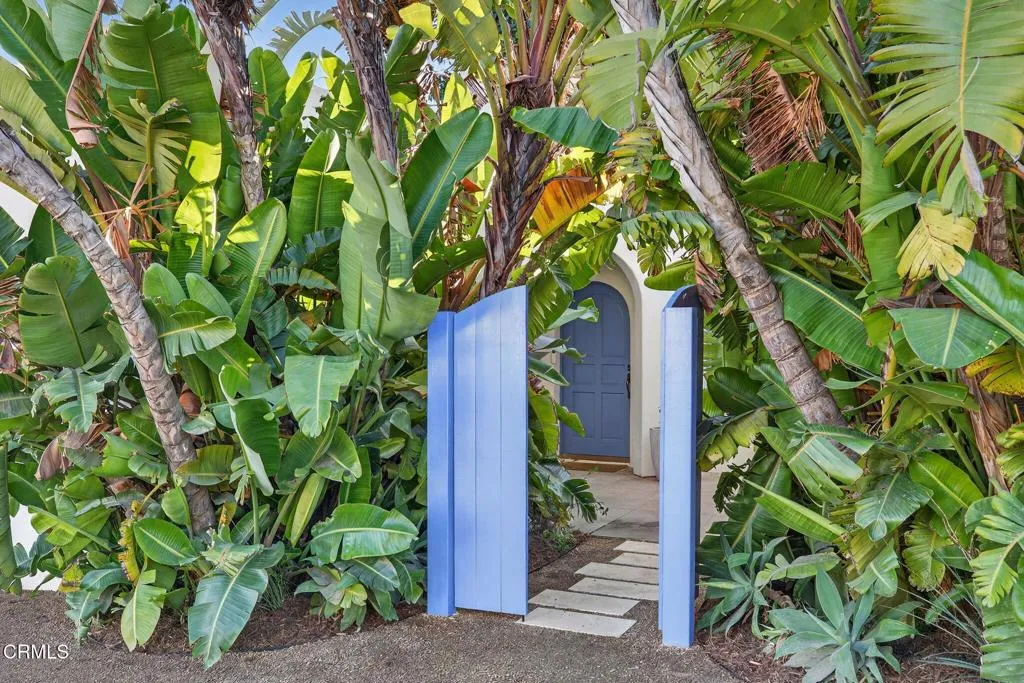 1684 Poli Street, Ventura, California 93001 home-pic-2