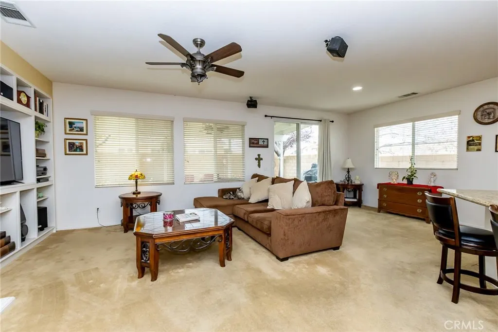 39347 Jacob, Palmdale, California 93551 home-pic-11