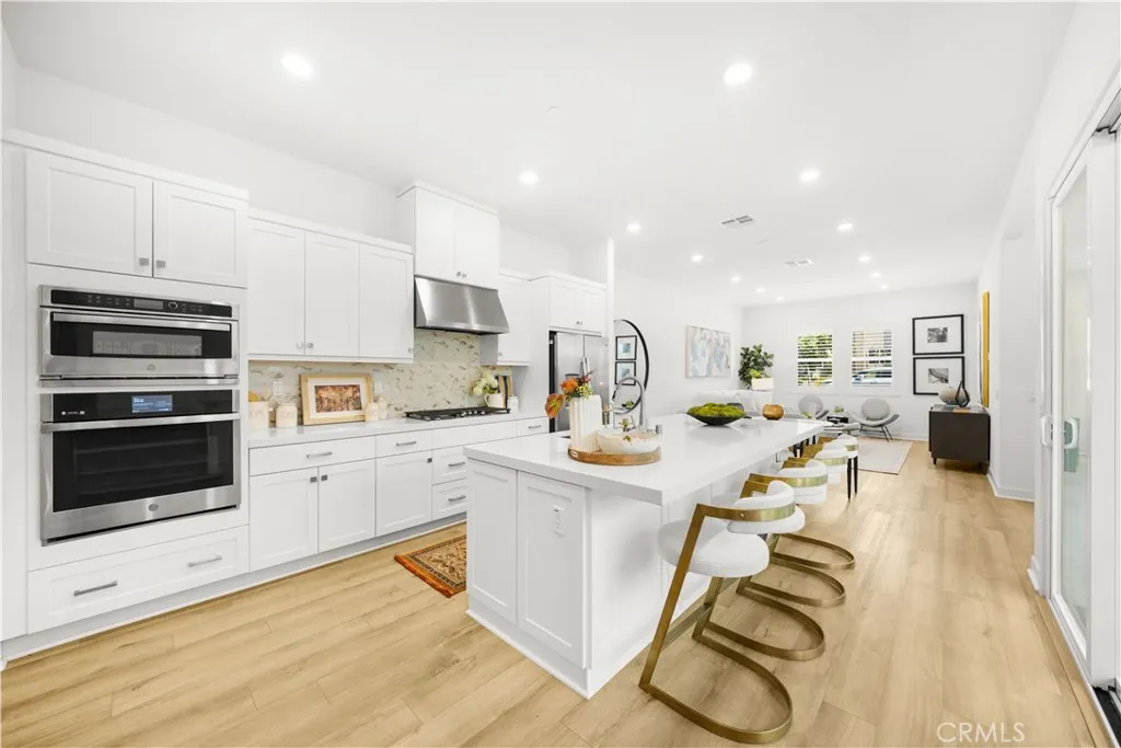 102 Culture, Irvine, California 92618 home-pic-10