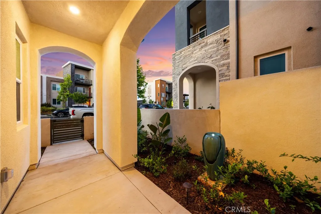 102 Culture, Irvine, California 92618 home-pic-5