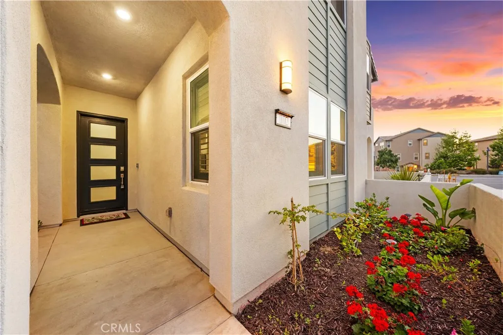 102 Culture, Irvine, California 92618 home-pic-4