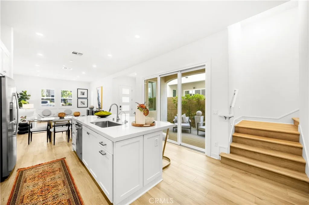 102 Culture, Irvine, California 92618 home-pic-12