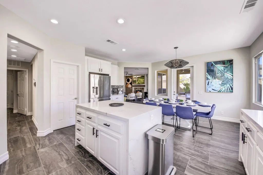 36 KITCHEN FULL SIZE 36 KITCHEN FULL SIZE