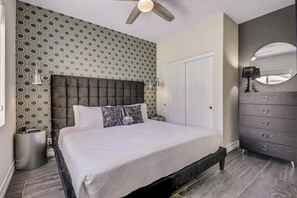 44 BED FULL SIZE 44 BED FULL SIZE