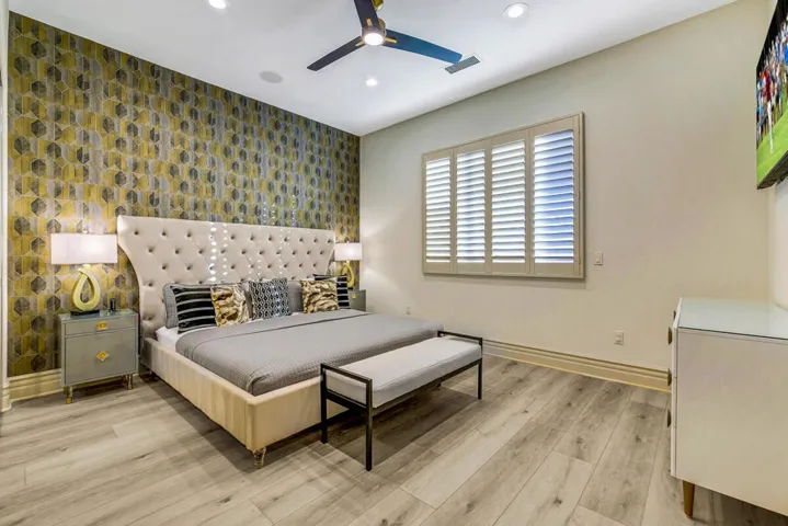 60 BEDROOM MLS