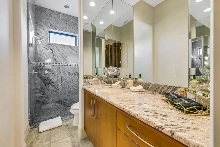 41 BATHROOM MLS