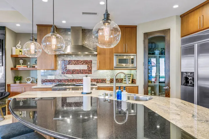 40 LIVING MLS