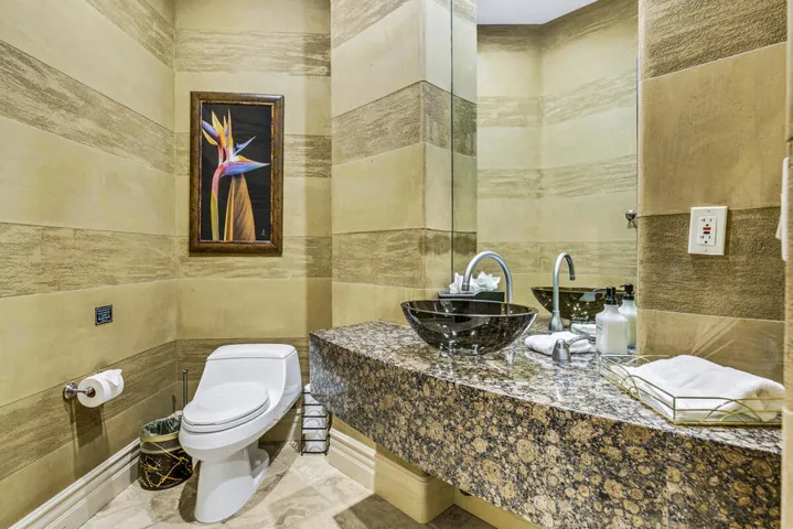 56 POWDER ROOM MLS