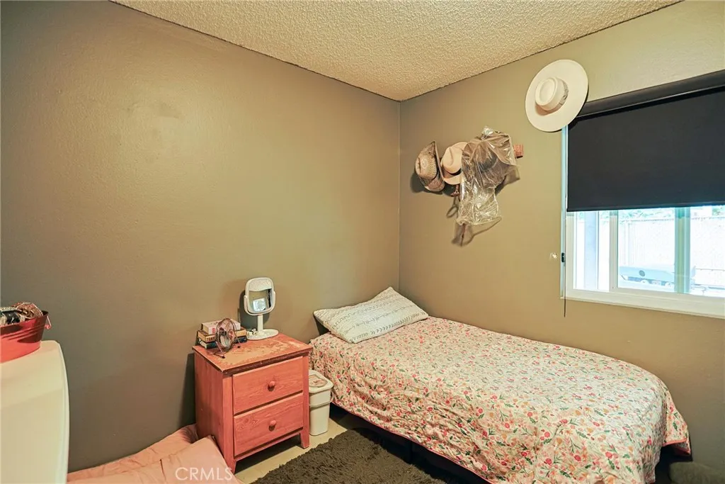 14125 Green Vista, Fontana, California 92337 home-pic-24