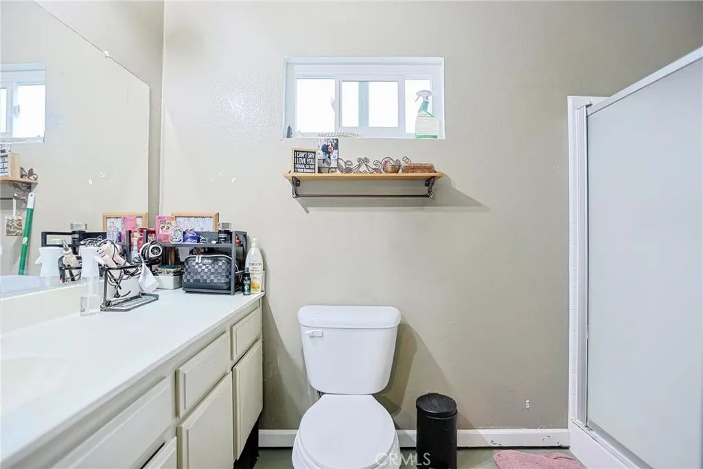 14125 Green Vista, Fontana, California 92337 home-pic-29