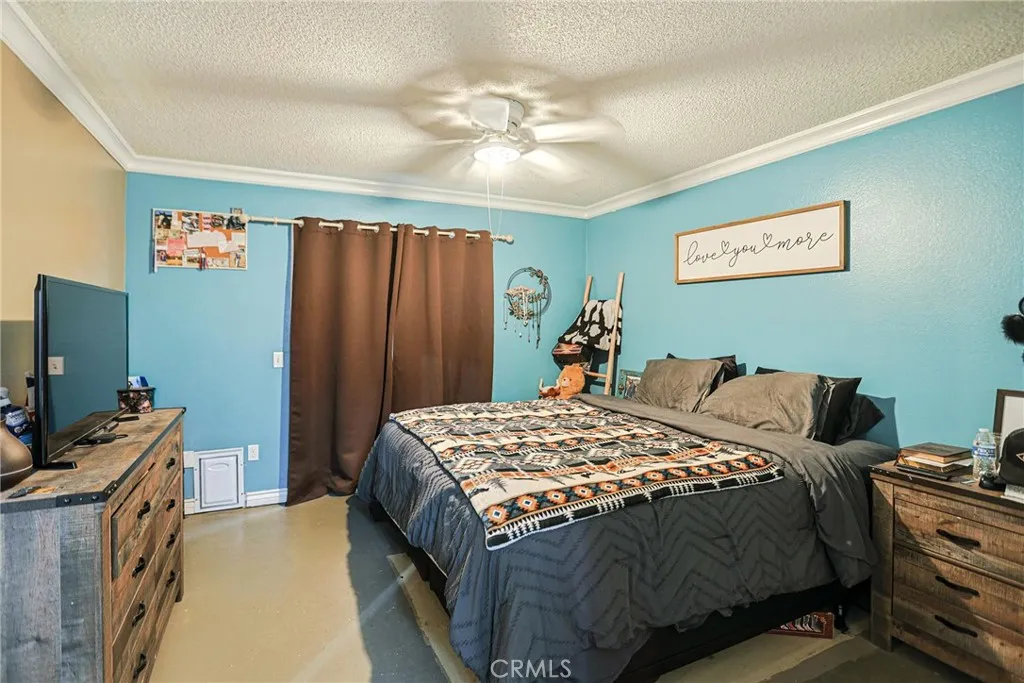 14125 Green Vista, Fontana, California 92337 home-pic-26