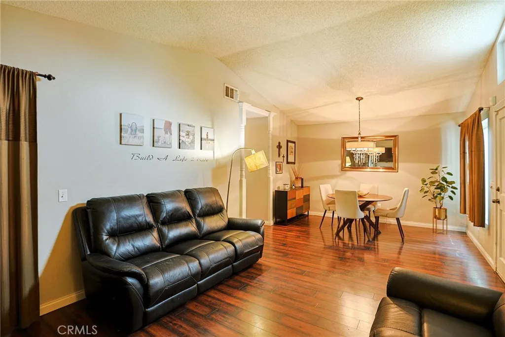 14125 Green Vista, Fontana, California 92337 home-pic-11