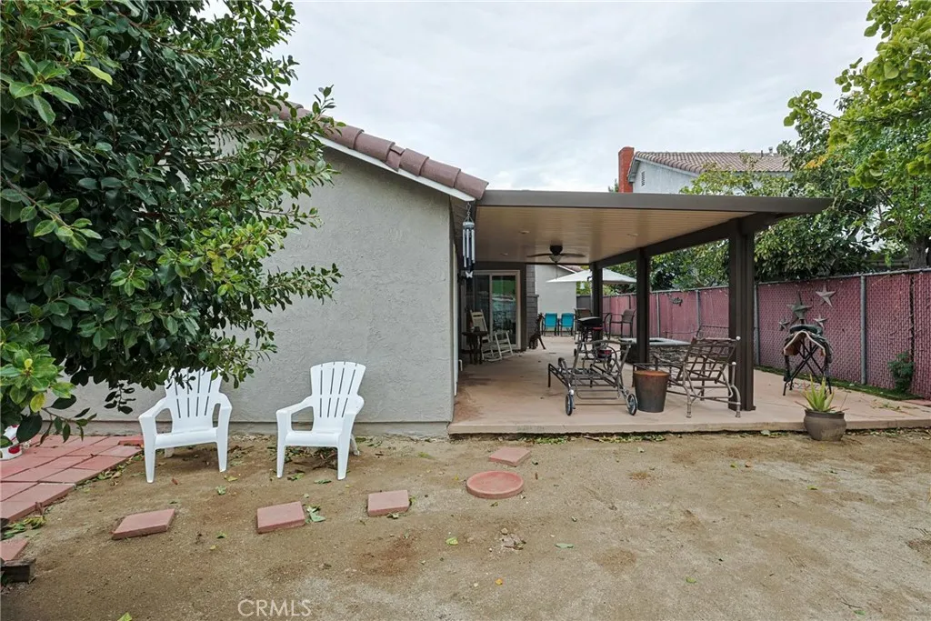 14125 Green Vista, Fontana, California 92337 home-pic-36