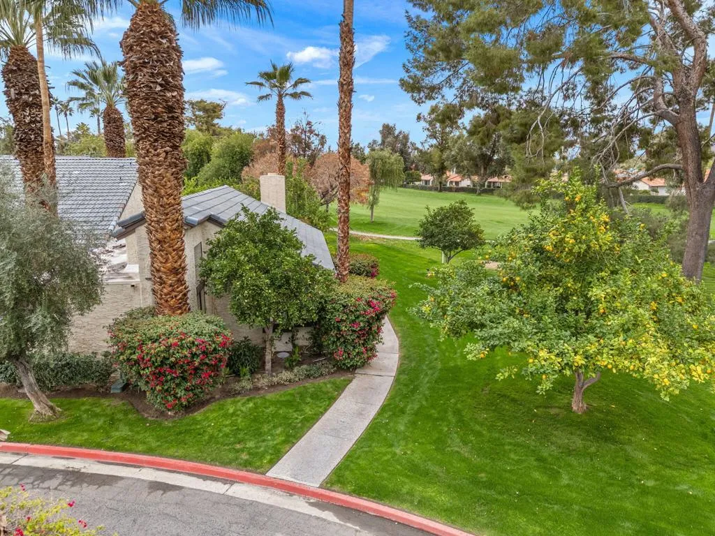 21 Pueblo Vista Drive, Palm Springs, California 92264 home-pic-45