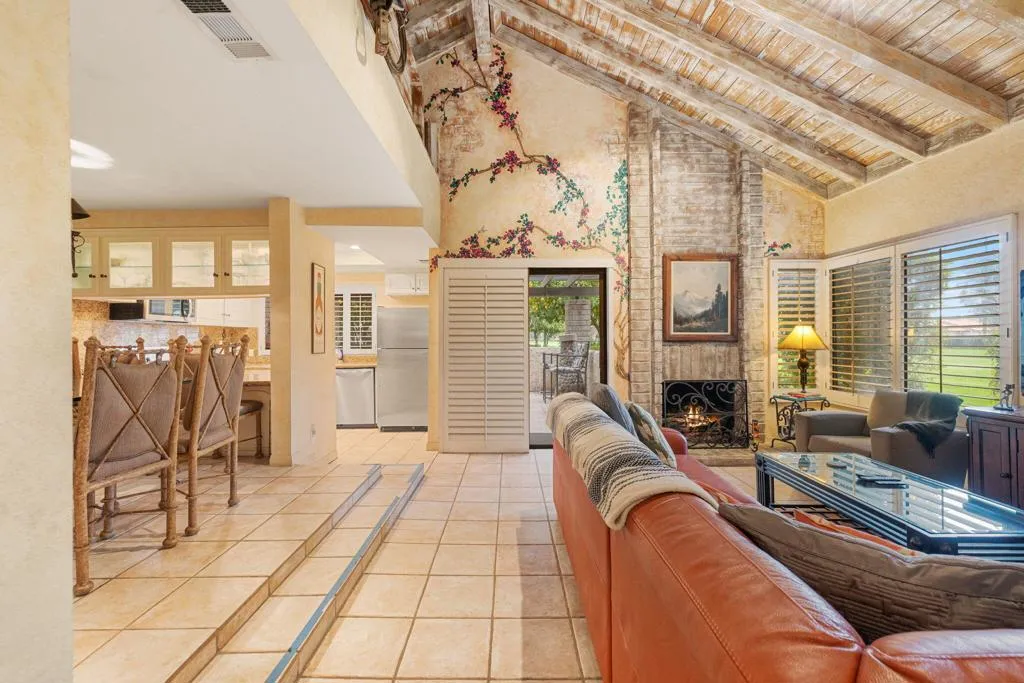 21 Pueblo Vista Drive, Palm Springs, California 92264 home-pic-1