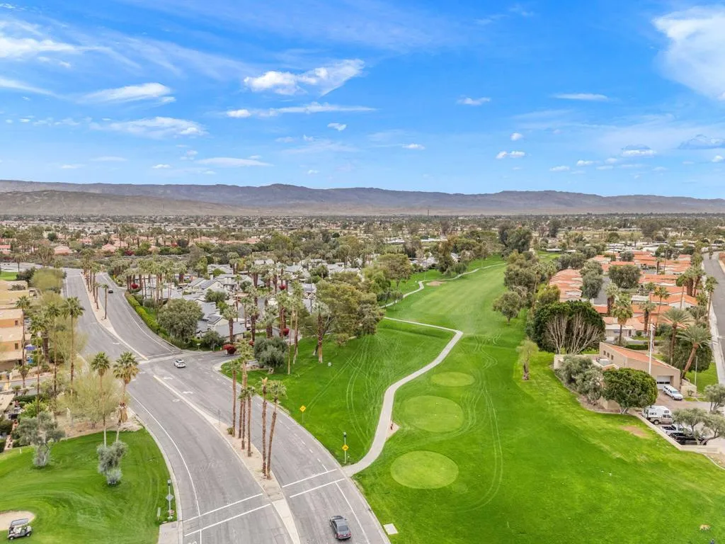 21 Pueblo Vista Drive, Palm Springs, California 92264 home-pic-44