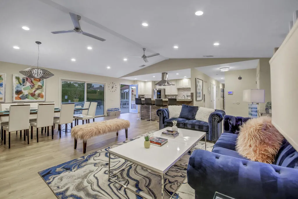 32 LIVING MLS SIZE