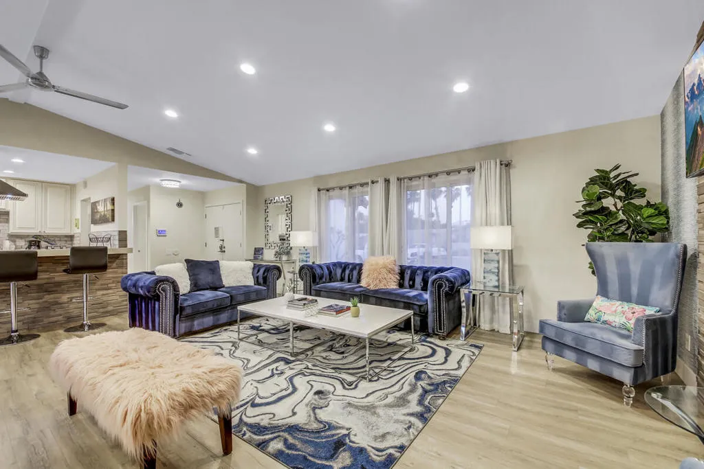 33 LIVING MLS SIZE