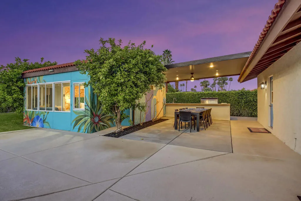 09 PATIO MLS SIZE