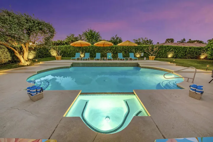 19 POOL MLS SIZE