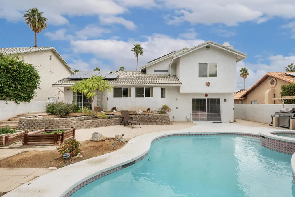 68947 Risueno Road, Cathedral City, California 92234 home-pic-3