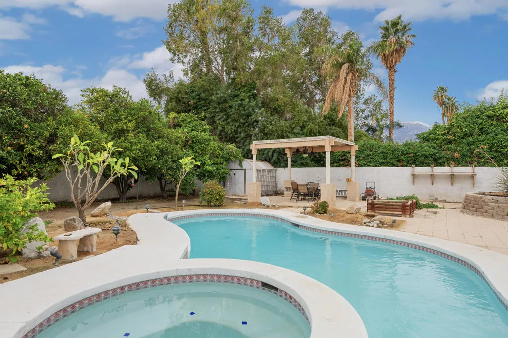 68947 Risueno Road, Cathedral City, California 92234 home-pic-18