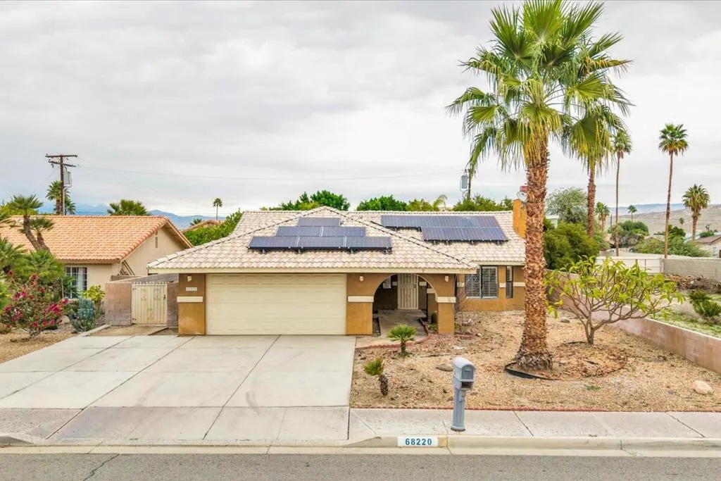68220 Mccallum Way, Cathedral City, California 92234 home-pic-46