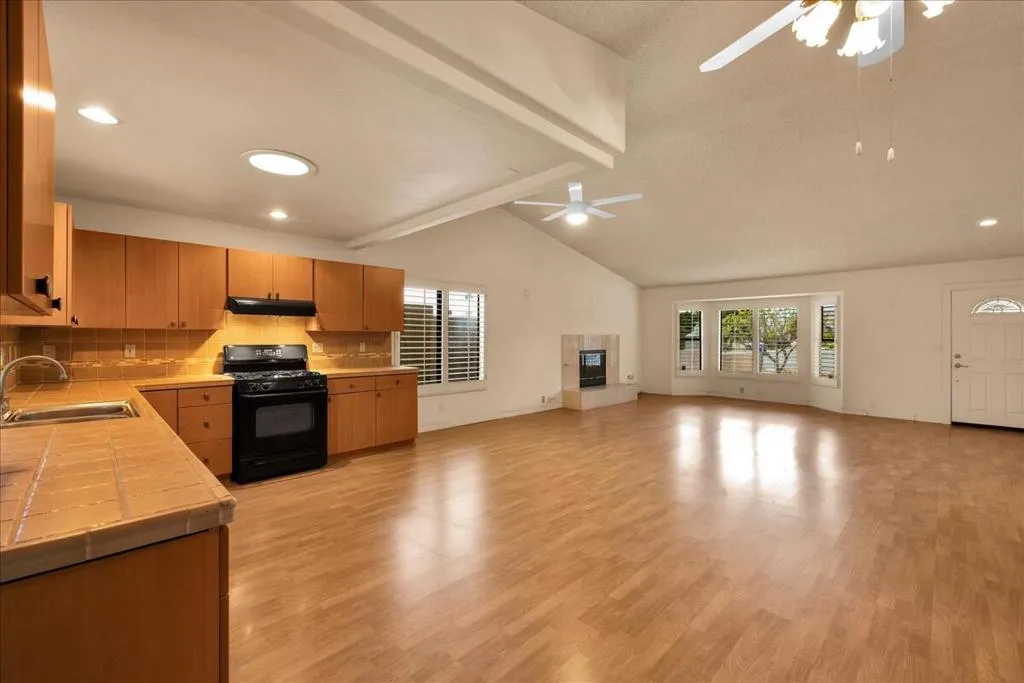 68220 Mccallum Way, Cathedral City, California 92234 home-pic-6