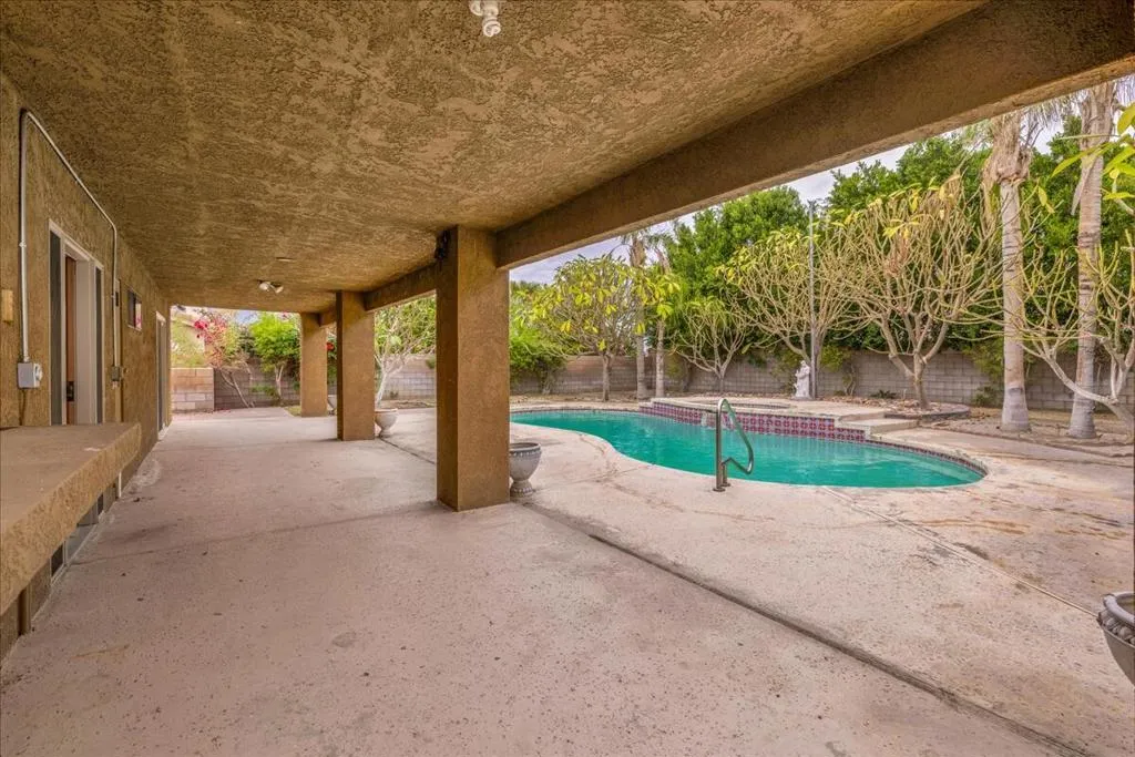 68220 Mccallum Way, Cathedral City, California 92234 home-pic-43
