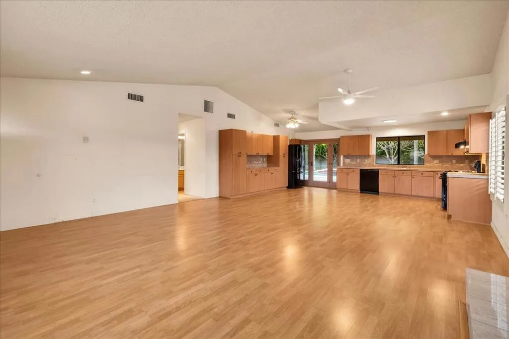 68220 Mccallum Way, Cathedral City, California 92234 home-pic-8