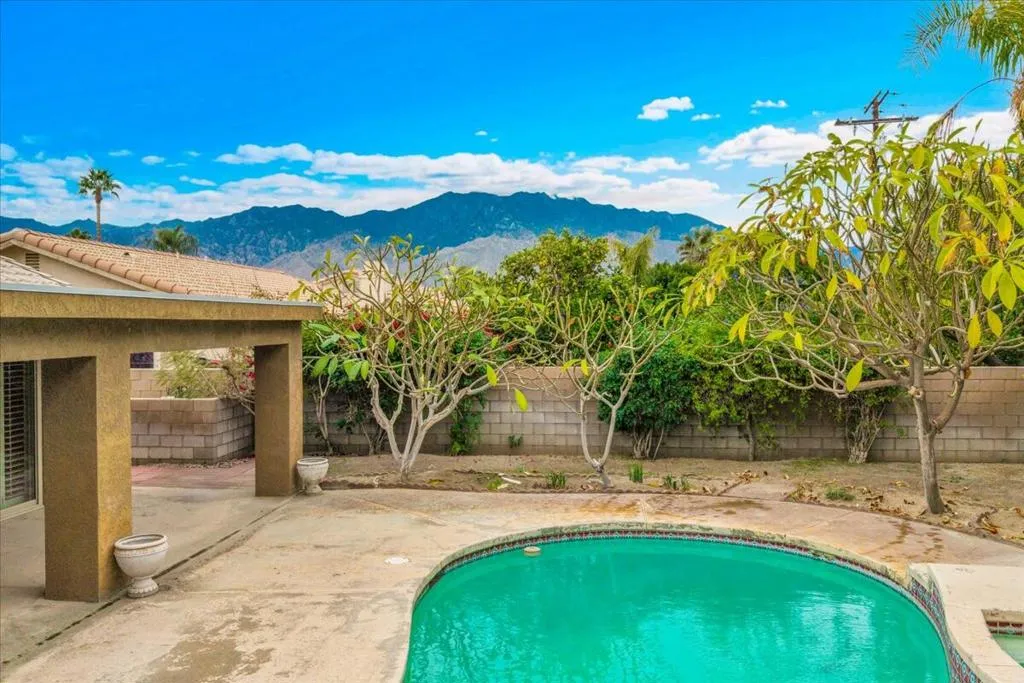 68220 Mccallum Way, Cathedral City, California 92234 home-pic-33