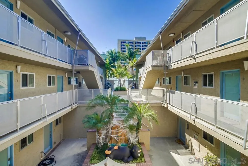 3907 Georgia St 12, San Diego, California 92103 home-pic-23