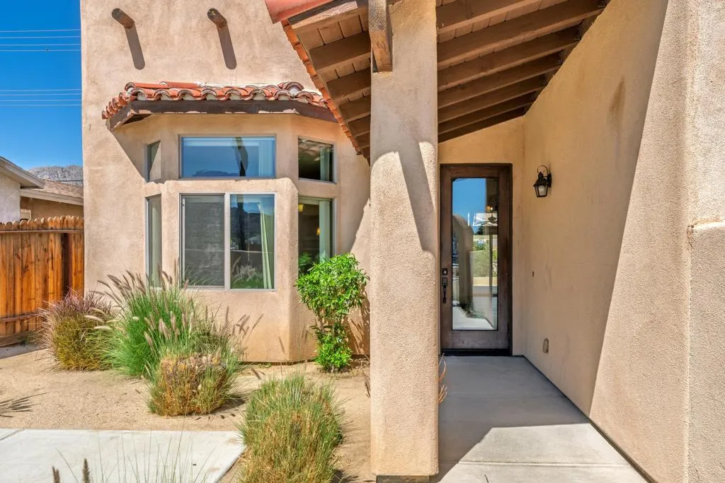 51885 Avenida Bermudas, La Quinta, California 92253 home-pic-8