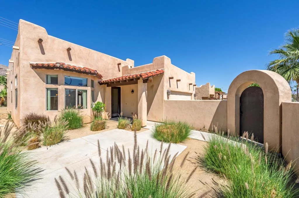 51885 Avenida Bermudas, La Quinta, California 92253 home-pic-1